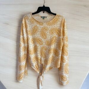 Good Luck Gem Paisley Print Med Front-Tie Shirt. NWOT.